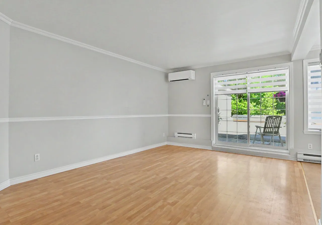 595 Rue De Bellefeuille — photo 3