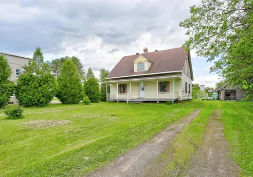 Maison à vendre - 210 Rue Dupont, Ste-Thecle, G0X 3G0
