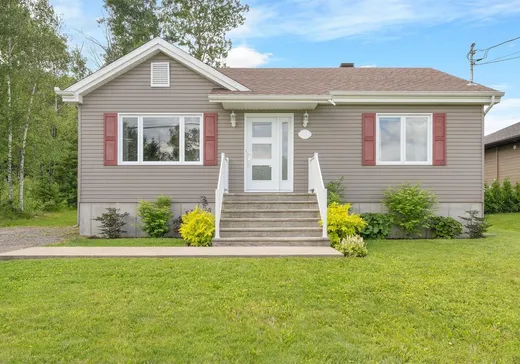 Maison à vendre - 5033 Rue Eugène-Dumas, Shawinigan, G9R 1X6