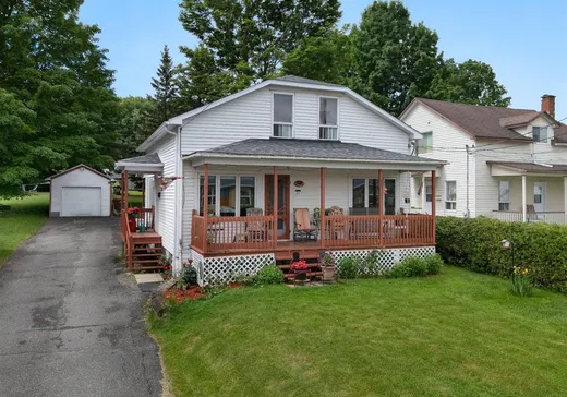 House for sale - 277 Rue Manville O., Val des Sources, J1T 1G8