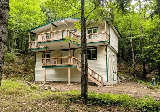 Two or more stories for sale - 8 Ch. du Ravin, Val-des-Monts, J8N6M8
