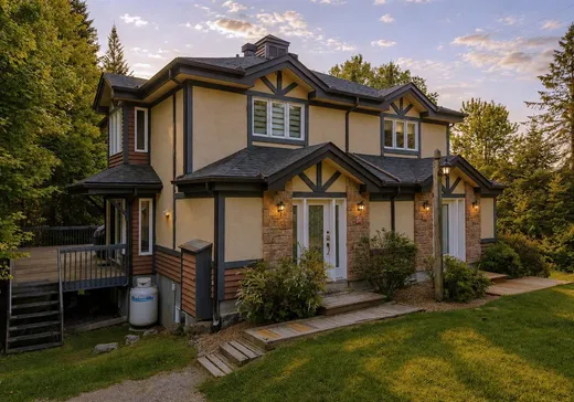 Two or more stories for sale - 1706 Ch. du Golf, Mont-Tremblant, J8E2K6