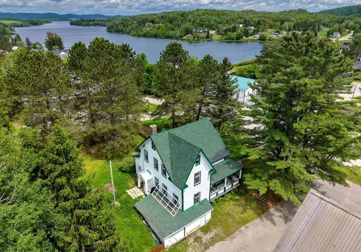 House for sale - 9 Rue St-François-Xavier, Ste-Anne-Des-Lacs, J0W 1V0