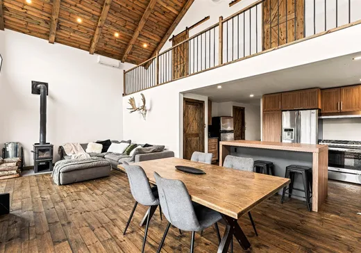 Maison à vendre - 81 Ch. Duplin, Bury, J0B 1J0
