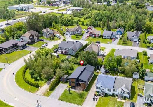 Maison à vendre - 79 Rue du Cardinal, Sherbrooke, J1R 0M1