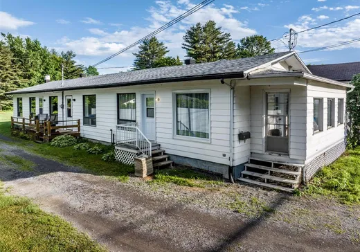 Bungalow à vendre - 620-620A Rue St-Alexis, Trois-Rivières, G8T1B3
