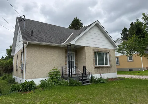 House for sale - 489 Rue de la Montagne, Maniwaki, J9E 1K7