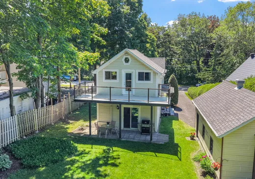 Maison à étages à vendre - 139 Rue Elgin, Granby, J2G4V4