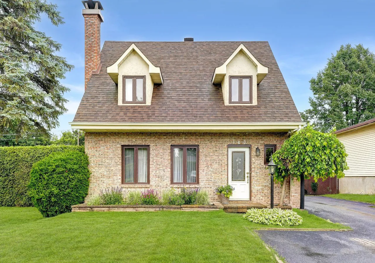 160 Boul. Léveillé — photo 1