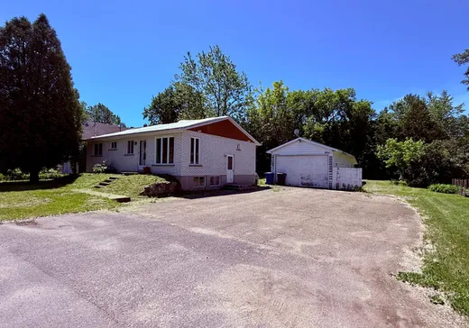 Maison à vendre - 185 Rue Rose-Alma, Rosemère, J7A 3B5