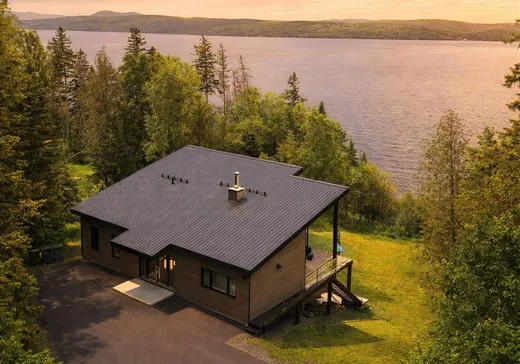 Maison à vendre - 912 Route 161, Frontenac, G6B 2S1