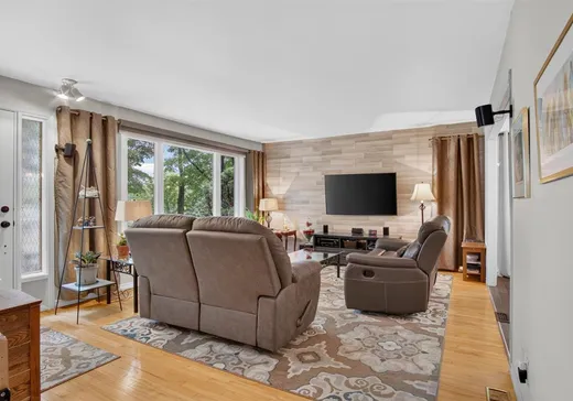 Maison à vendre - 252 Ch. de la Rivière-du-Nord, Saint-Colomban, J5K 2E4