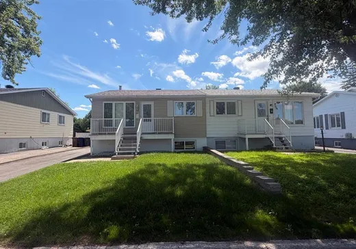 Two or more stories for sale - 781 Rue Gilles, Laval (Fabreville), H7P2W3