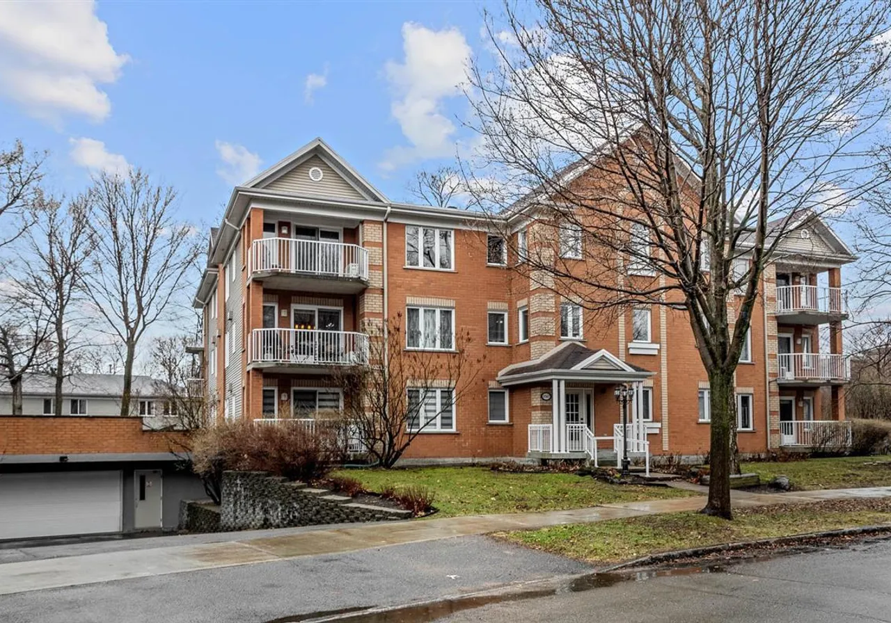 3747 Rue Gabrielle-Vallée, App. 102 — photo 1