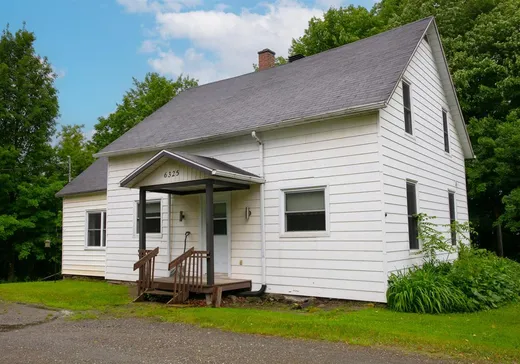 House for sale - 6325 Route Louis-S.-St-Laurent, Coaticook, J0B 1L0