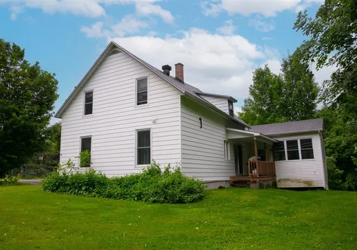 House for sale - 6325 Route Louis-S.-St-Laurent, Coaticook, J0B 1L0