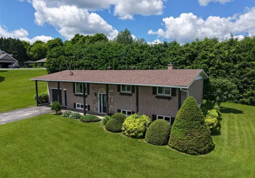 Bungalow for sale - 75 2e Avenue, Weedon, J0B3J0