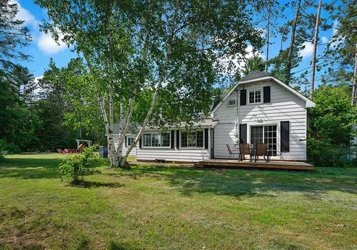 House for sale - 430 Route 303, Otter Lake, J0X 2P0