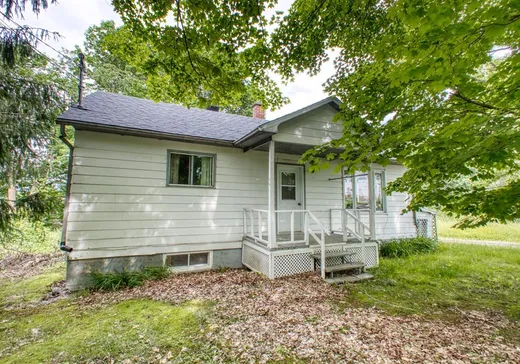 House for sale - 160 Rue Swanson, Waterville, J0B 3H0