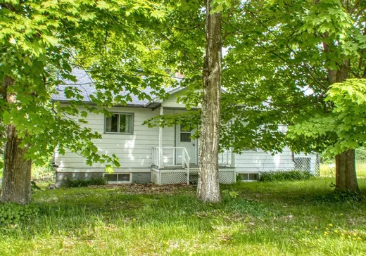 House for sale - 160 Rue Swanson, Waterville, J0B 3H0
