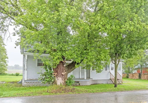 House for sale - 75 Rue Desrivières, Sainte-camille, J0A 1G0