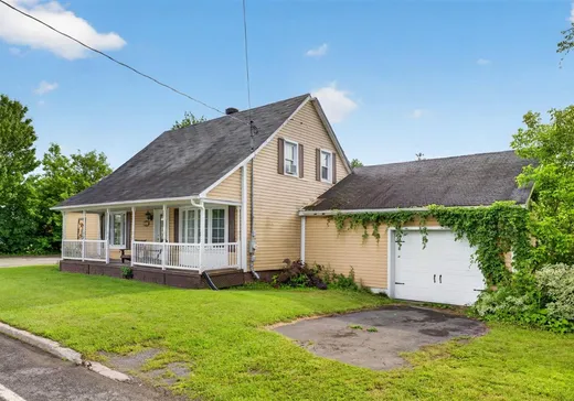 House for sale - 685 Rue Principale, Stukely, J0E 2J0