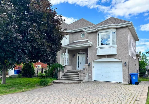 Maison à étages à vendre - 8710 Rue Odessa, Brossard, J4Y3E8