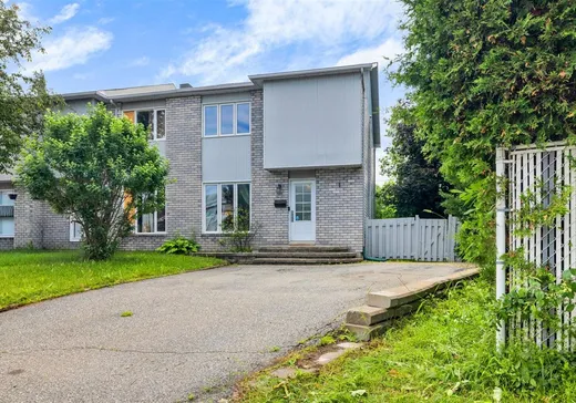Maison à étages à vendre - 27 Rue de Pincourt, Gatineau, J8T7Y9