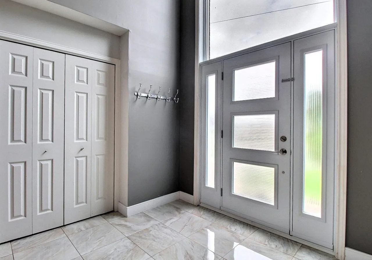 249 Av. Labrecque — photo 3