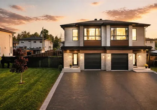 Two or more stories for sale - 166 4e Avenue, Saint-Zotique, J0P1Z0
