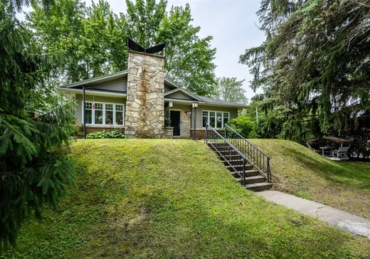 Bungalow à vendre - 140 Rue Cazeneuve, L'Assomption, J5W2Y4