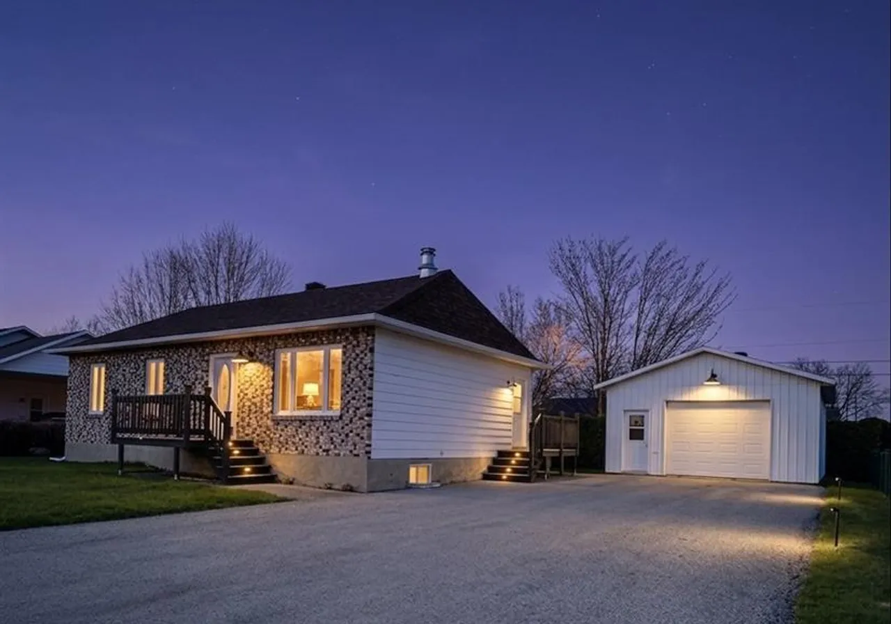 4305 Av. Lefebvre — photo 1