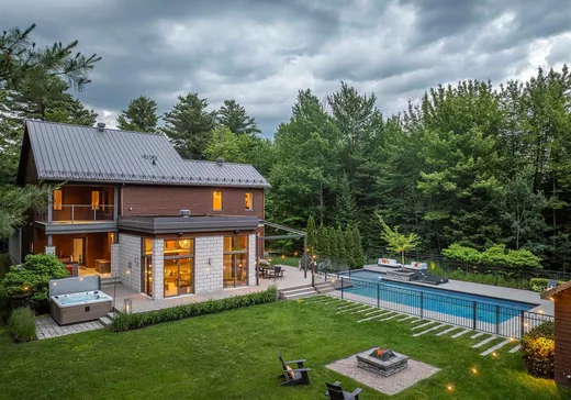 Maison à vendre - 1695 Rue Sarah, St-Joachim-De-Courval, J1Z 2K7
