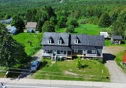 Two or more stories for sale - 22 Rue Principale E., Notre-Dame-Des-Boies, J0B2E0