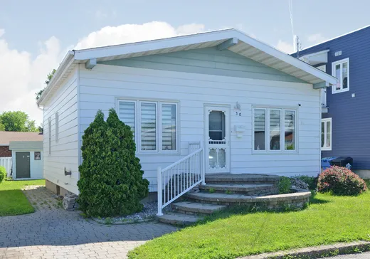 Bungalow à vendre - 30 Rue Caroline, Salaberry-de-Valleyfield, J6S2V8