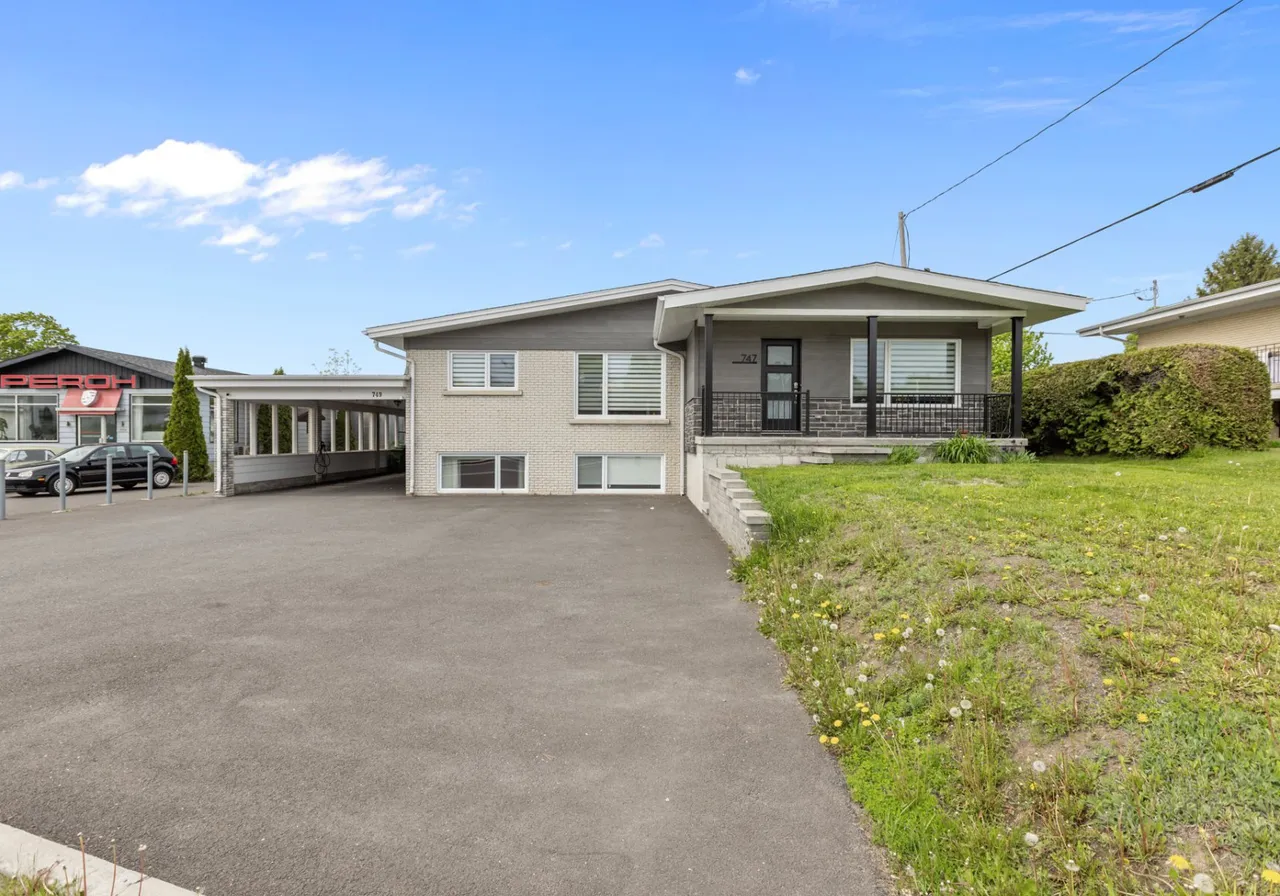 747-749 Boul. Vachon S. — photo 3