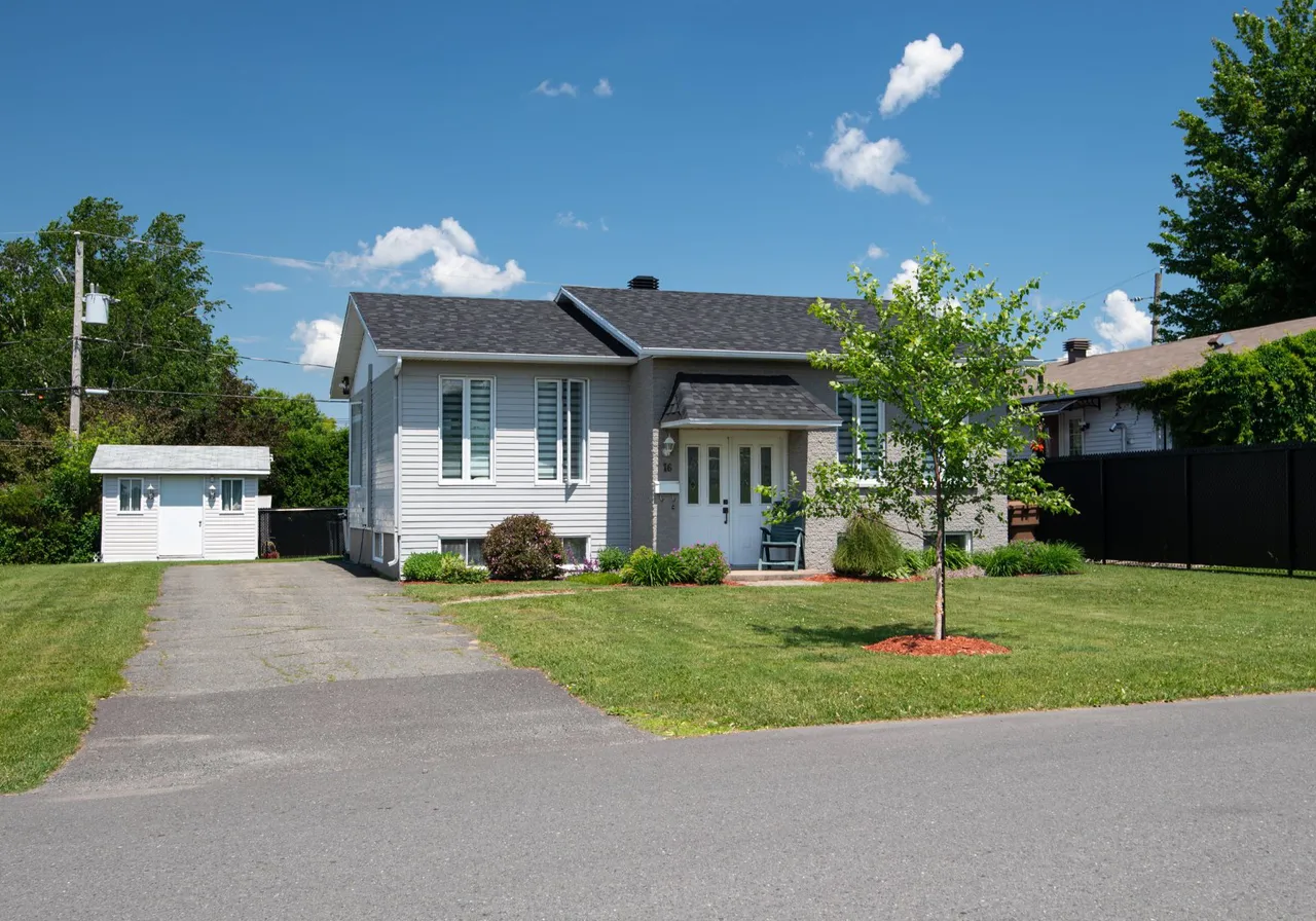 16 Rue Jocelyn — photo 1