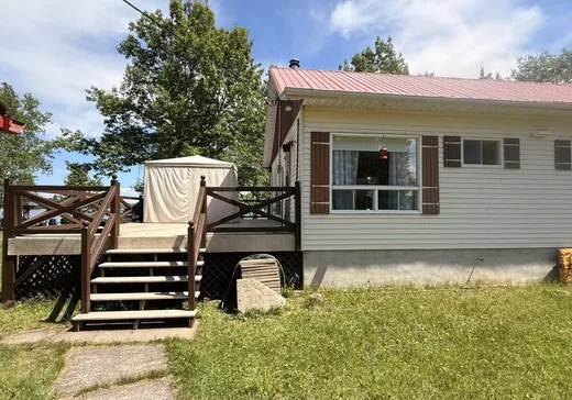 Maison à étages à vendre - 176 Ch. de la Pointe-Manitou, Nominingue, J0W1R0