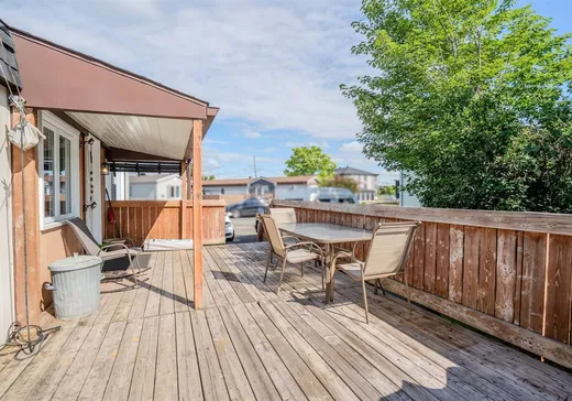 Loft à vendre - 8 Place Ouellet, Drummondville, J2E 1A6