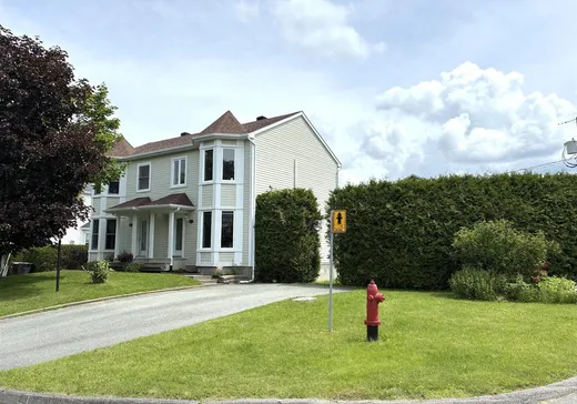 Maison à étages à vendre - 3825 Rue Tourville, Sherbrooke, J1N3W5