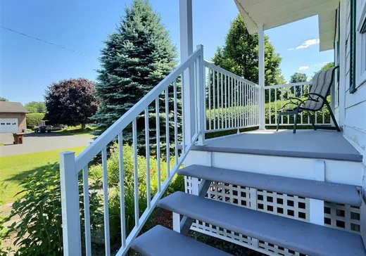 House for sale - 328 Rue Baillargeon, St-Germain-De-Grantham, J0C 1K0