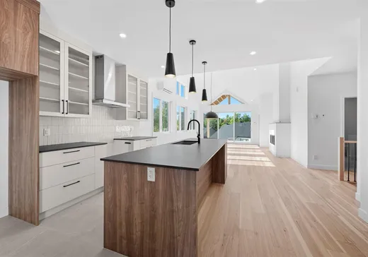 Maison à vendre - 114 Rue Samara, Bromont, J2L 0V5