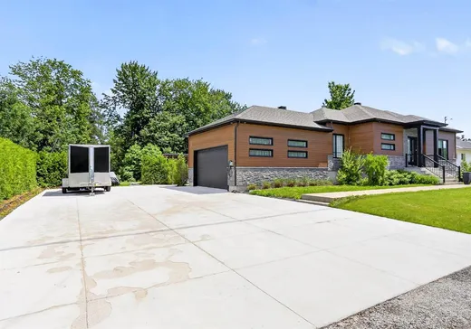 Maison à vendre - 1500 Rue David, St-Boniface-De-Shawinigan, G0X 2L0
