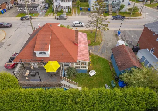 Maison à vendre - 181 Rue St-Pierre, Magog, J1X 3A4