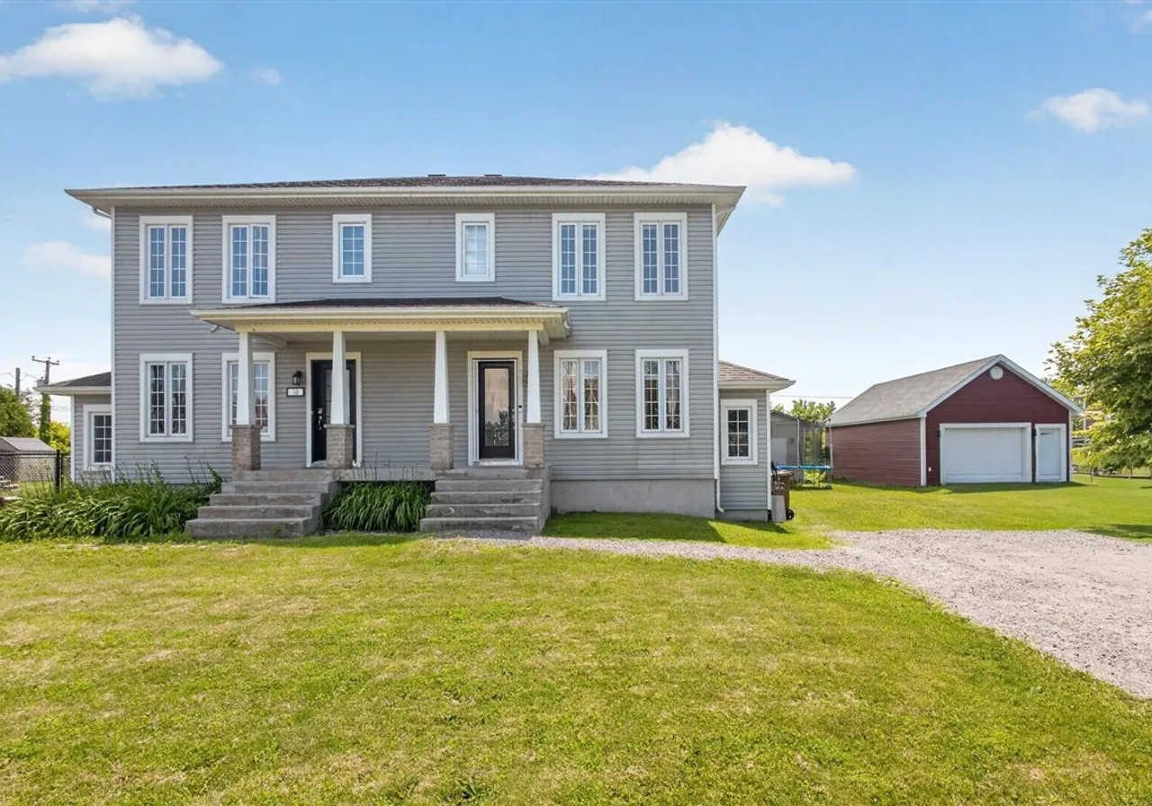 8 Rue Therrien — photo 1