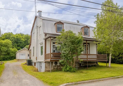 Maison à étages à vendre - 477 Rue St-Paul, St-Ubalde, G0A4L0