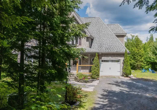 Maison à vendre - 925 Rue du Val-des-Pruches, Rock Forest, J1N 0A1