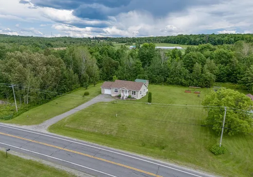 Bungalow à vendre - 1153 Route 243, Valcourt, J0E2L0