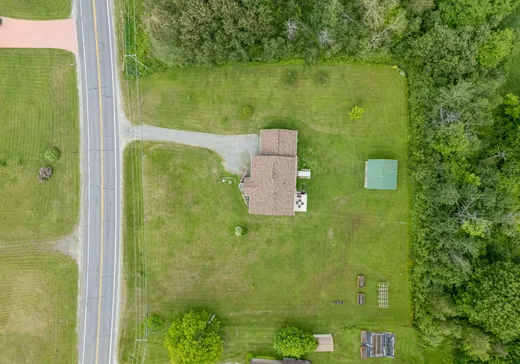 Maison à vendre - 1153 Route 243, Valcourt, J0E 2L0