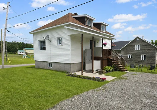 Bungalow for sale - 240 Rg des Pelletier, Saint-Omer, G0R4R0